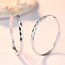 Hoops Earring Medium